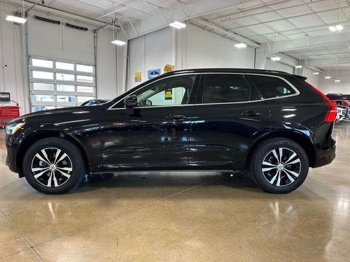 Black 2023 Volvo XC60 B5 Core