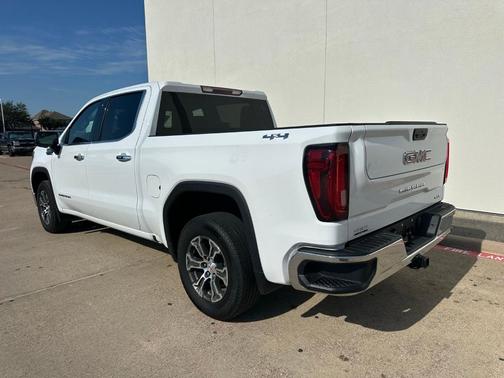 Summit White 2025 GMC Sierra 1500 SLT