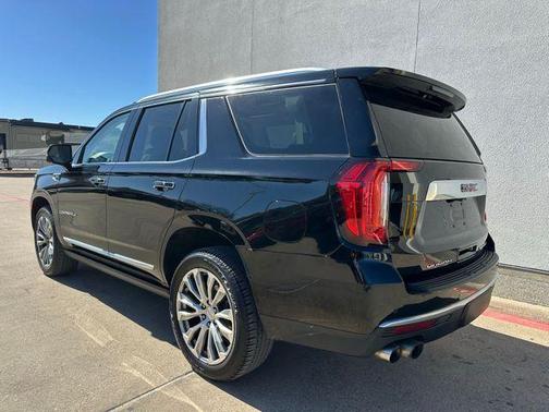 2021 GMC Yukon SLT