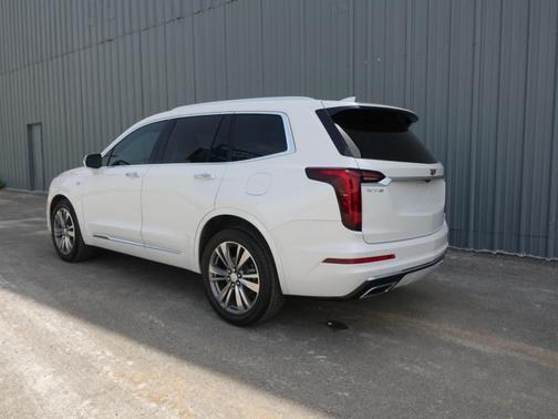 2021 Cadillac XT6 Premium Luxury FWD