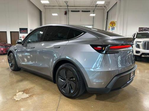 Quicksilver 2026 Tesla Model Y Long Range