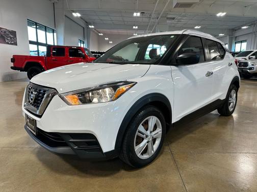 2018 Nissan Kicks S