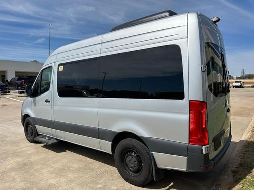 2024 Mercedes-Benz Sprinter 2500 144 WB Standard Roof Passenger