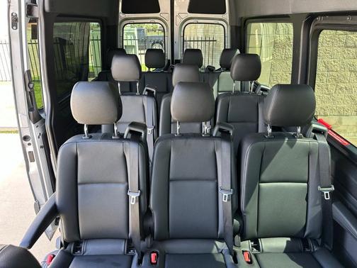 2024 Mercedes-Benz Sprinter 2500 144 WB Standard Roof Passenger