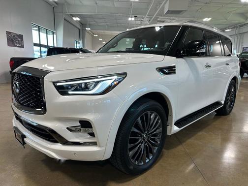 2024 INFINITI QX80 SENSORY