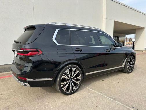 2023 BMW X7 xDrive40i
