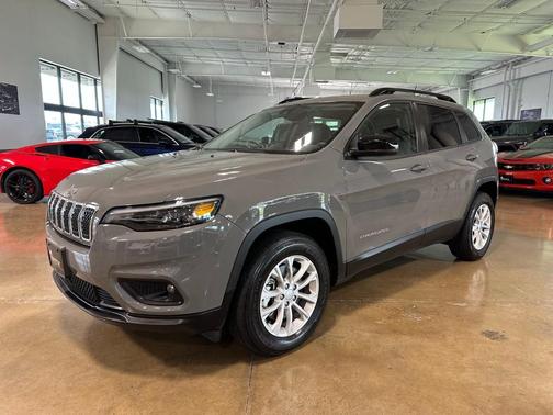 2022 Jeep Cherokee Latitude Lux