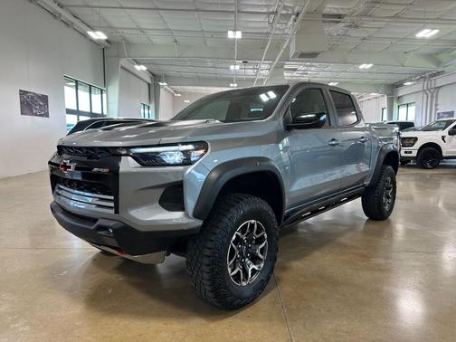 Sterling Gray Metallic 2024 Chevrolet Colorado ZR2