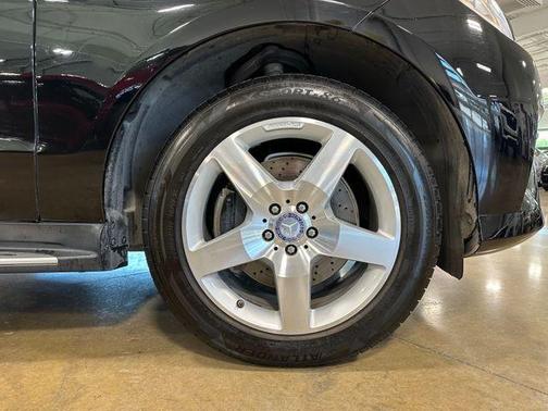 Black 2014 Mercedes-Benz M-Class ML 350 4MATIC