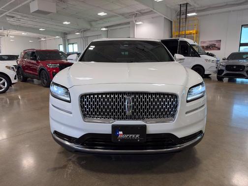 White Metallic 2023 Lincoln Nautilus Reserve