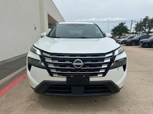 Everest White P 2024 Nissan Rogue SV