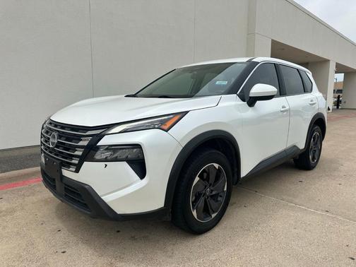 Everest White P 2024 Nissan Rogue SV