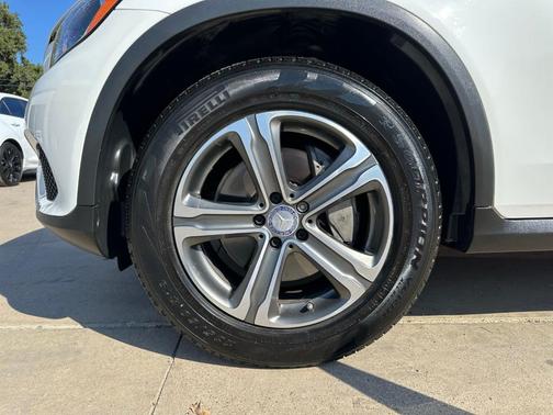 2016 Mercedes-Benz GLC-Class GLC 300 4MATIC