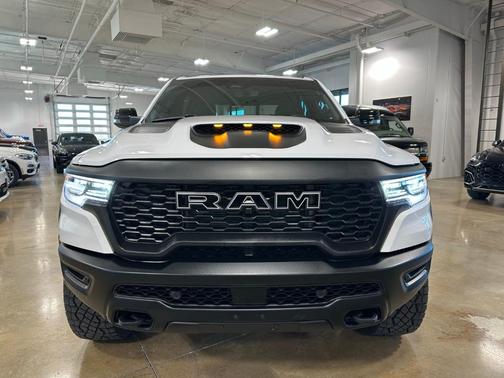 2025 RAM 1500 RHO