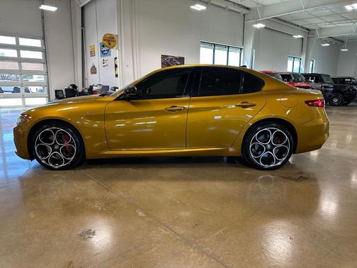 2023 Alfa Romeo Giulia Ti