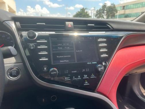 Pearl 2020 Toyota Camry XSE