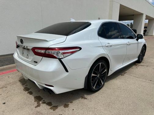 Pearl 2020 Toyota Camry XSE
