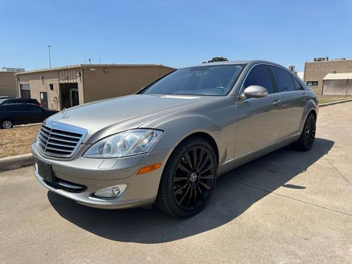 Silver 2007 Mercedes-Benz S-Class S 550