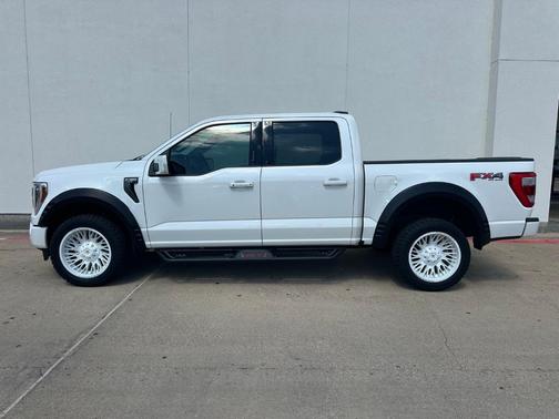 White Metallic 2023 Ford F-150 Lariat