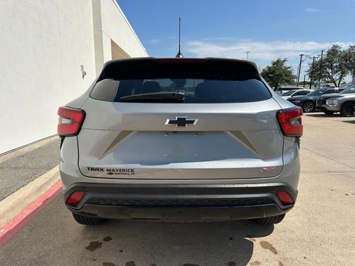 Sterling Gray Metallic 2024 Chevrolet Trax 1RS