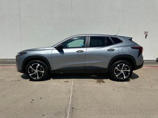 Sterling Gray Metallic 2024 Chevrolet Trax 1RS