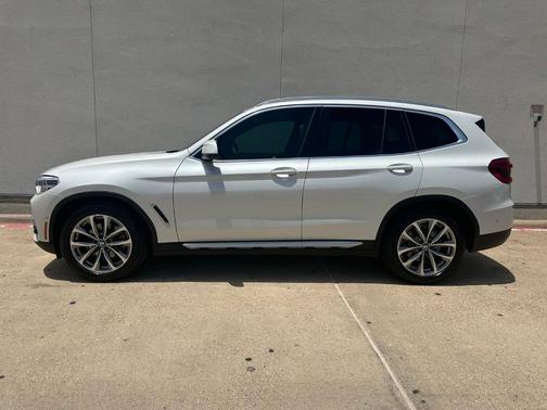 Mineral White Metallic 2019 BMW X3 sDrive30i
