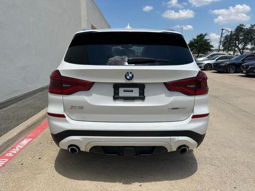 Mineral White Metallic 2019 BMW X3 sDrive30i