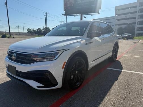 2024 Volkswagen Tiguan 2.0T SE R-Line Black