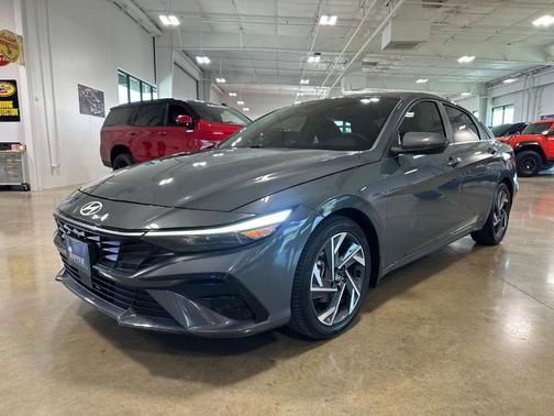 Gray 2024 Hyundai ELANTRA SEL