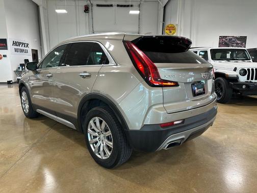 2023 Cadillac XT4 Premium Luxury
