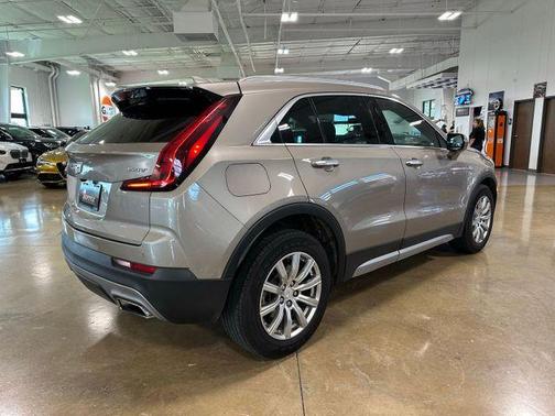 2023 Cadillac XT4 Premium Luxury
