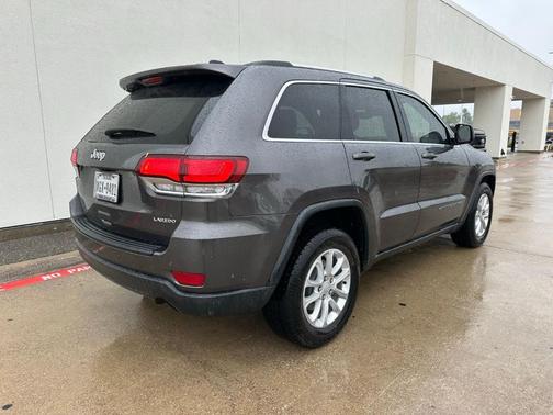 Granite Crystal Clearcoat Metallic 2021 Jeep Grand Cherokee Laredo X