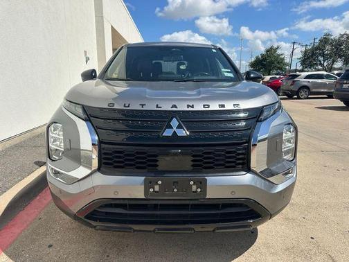 Gray 2023 Mitsubishi Outlander