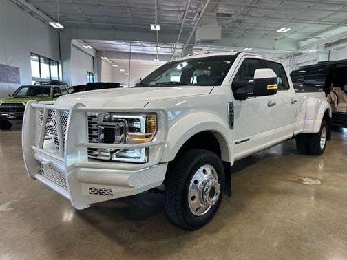 2022 Ford F-450 LIMITED