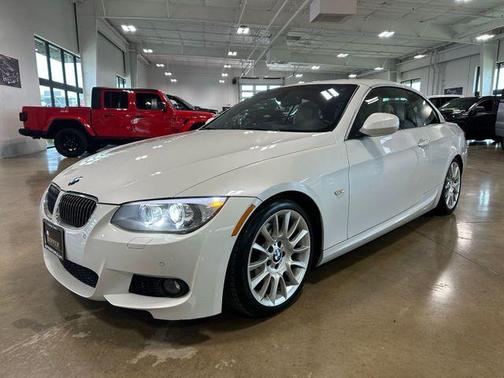White Metallic 2013 BMW 328 i