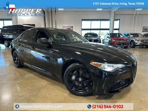 2021 Alfa Romeo Giulia Base