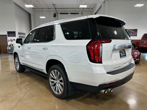 White Frost Tri-Coat 2022 GMC Yukon Denali