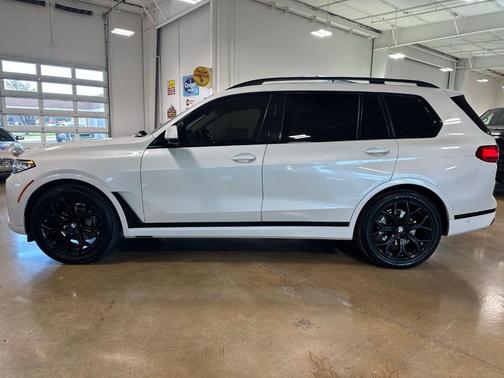 2021 BMW X7 xDrive40i