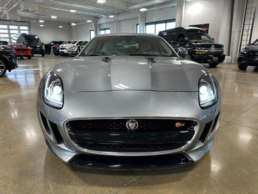 2014 Jaguar F-TYPE V8 S
