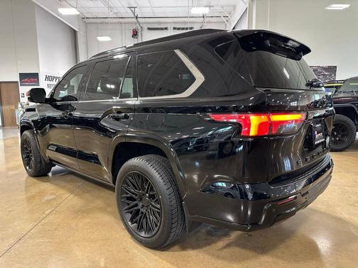 2023 Toyota Sequoia Capstone