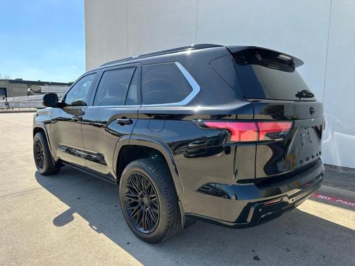 2023 Toyota Sequoia Capstone