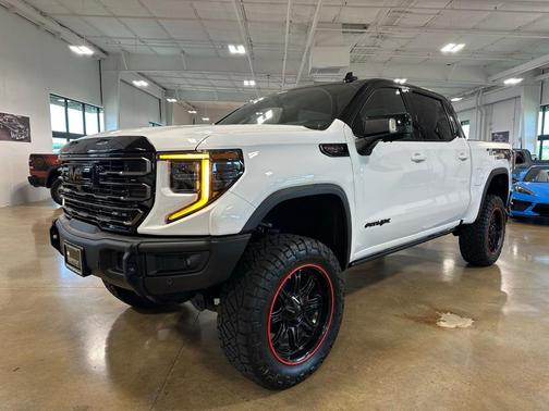 Summit White 2023 GMC Sierra 1500 AT4X