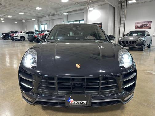 2016 Porsche Macan Turbo