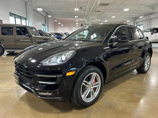 2016 Porsche Macan Turbo