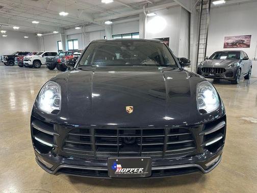 2016 Porsche Macan Turbo