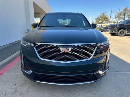 2025 Cadillac XT6 Premium Luxury FWD