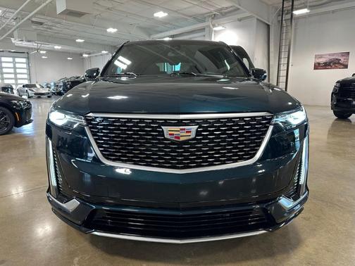 Emerald 2025 Cadillac XT6 Premium Luxury FWD