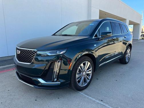 2025 Cadillac XT6 Premium Luxury FWD
