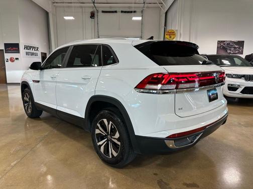 2024 Volkswagen Atlas Cross Sport 2.0T SE