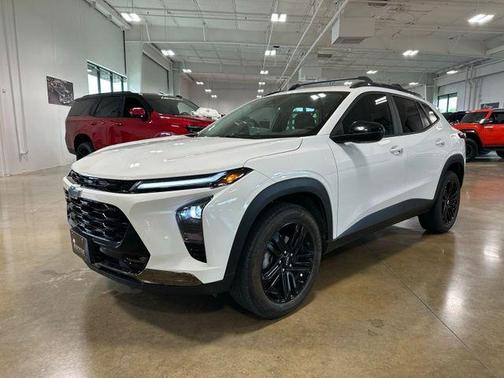 Summit White 2024 Chevrolet Trax ACTIV